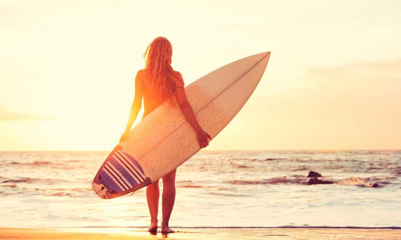 Готель Surf House Playa Коніль-де-ла-Фронтера Екстер'єр фото