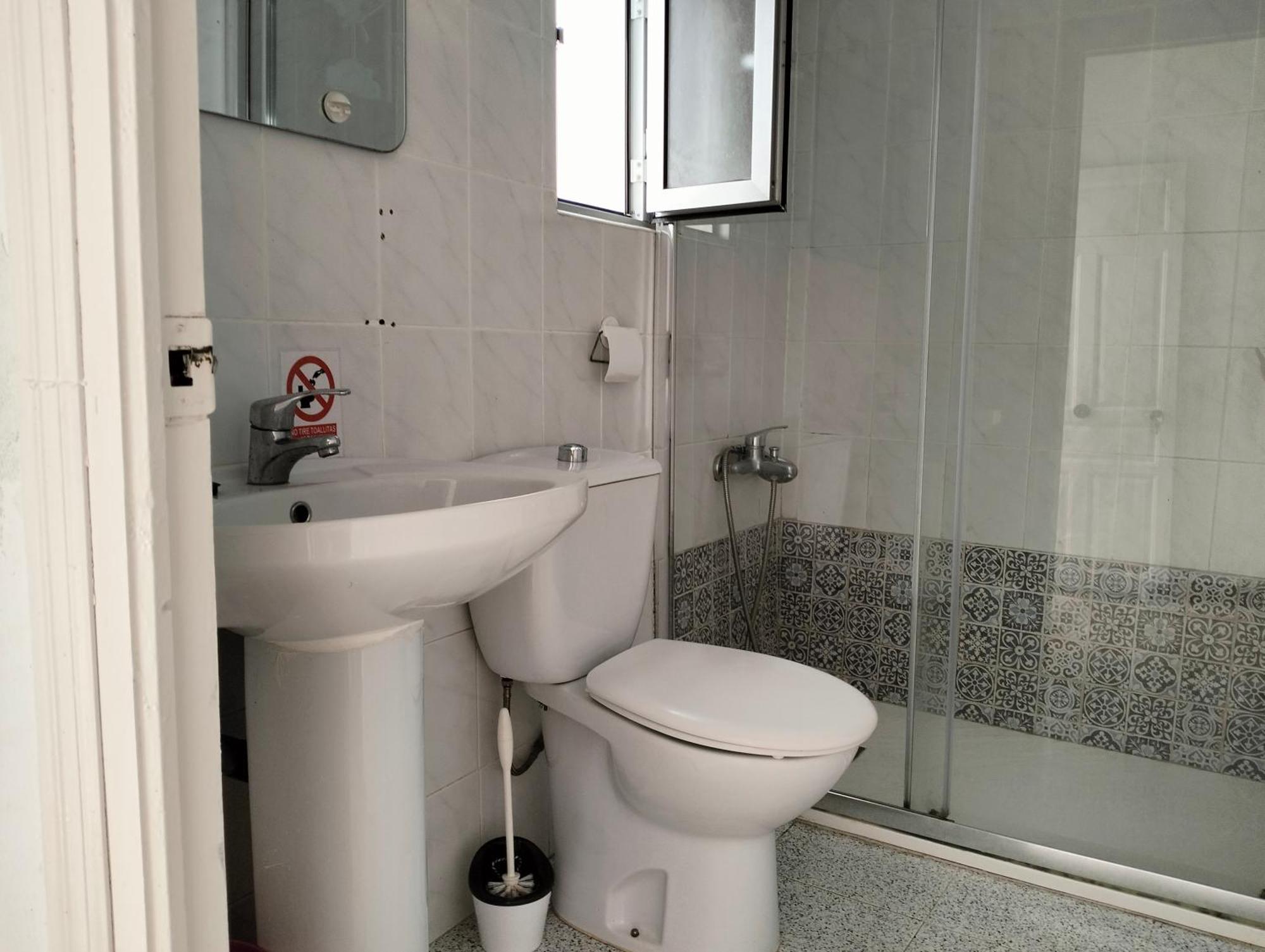 Готель Surf House Playa Коніль-де-ла-Фронтера Екстер'єр фото